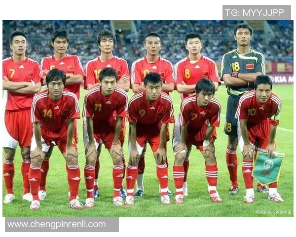 重庆排球队在亚运会中的灵活性表现引发热议展现出强大竞争力与团队协作精神 重庆排球队在亚运会中的灵活性表现引发热议展现出强大竞争力与团队协作精神