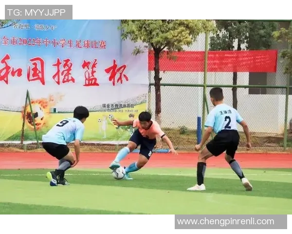 甘肃足球事业再添动力足球明星慷慨捐赠助力青少年发展