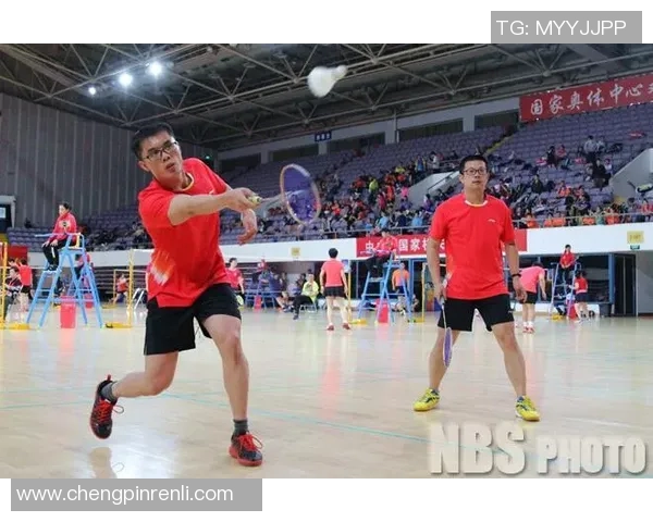 西安羽毛球队的耐力之道:揭秘训练背后的坚持与奋斗 西安羽毛球队的耐力之道:揭秘训练背后的坚持与奋斗